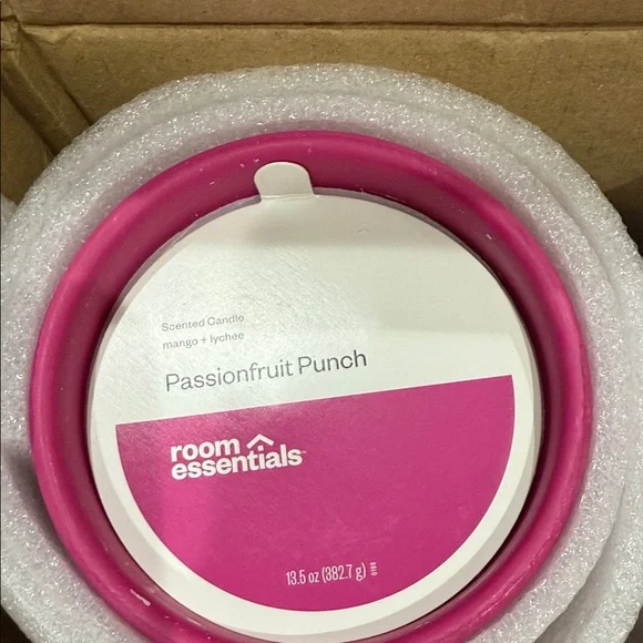 Room Essentials Pink Passionfruit Punch Candle - Picture 1 of 3